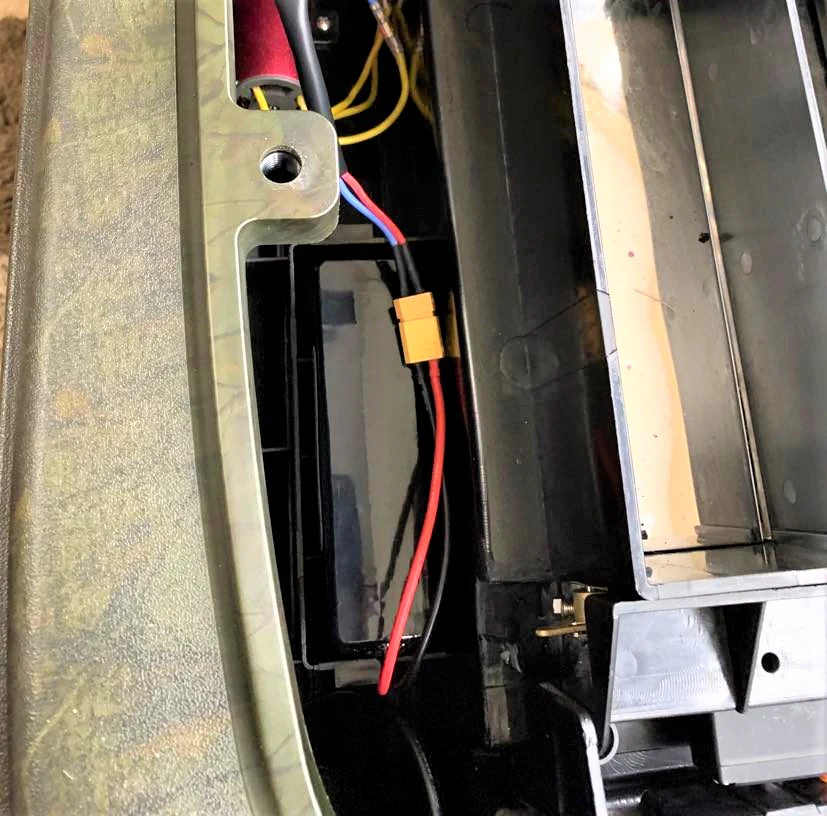 Anatec bait boat - compatible Li-ion battery packs - Image 10