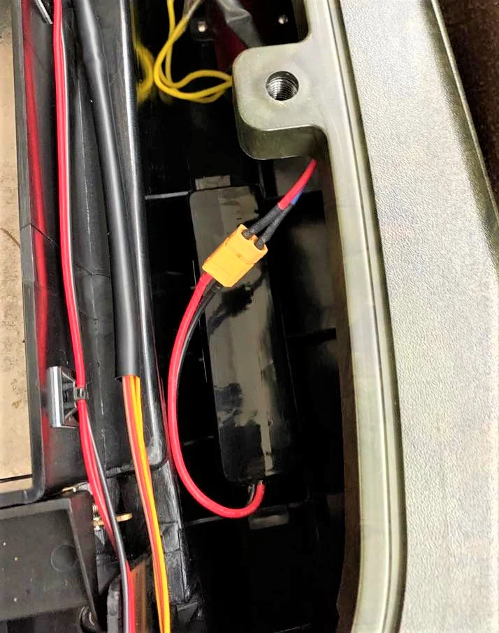 Anatec bait boat - compatible Li-ion battery packs - Image 9
