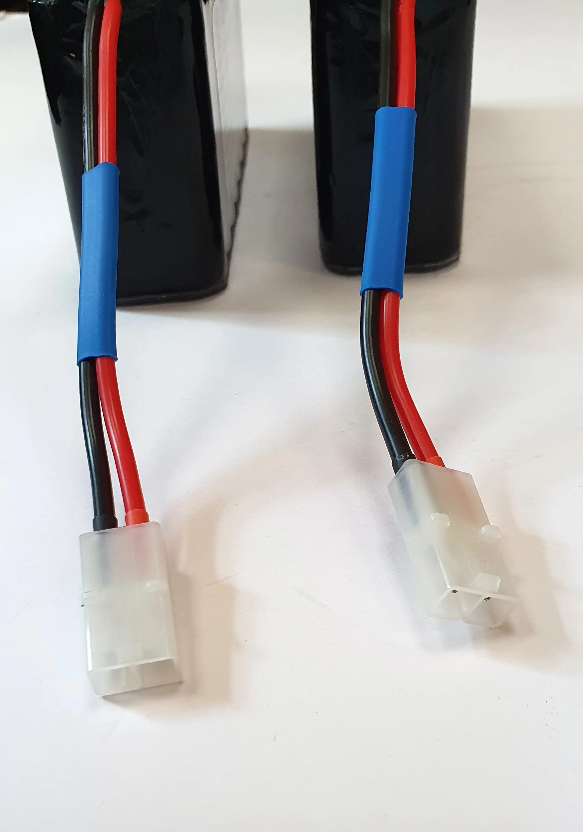 NEW Microcat HD Angling Technics bait boat - Li-ion battery packs - BMS protected - 2 pcs set - Image 10