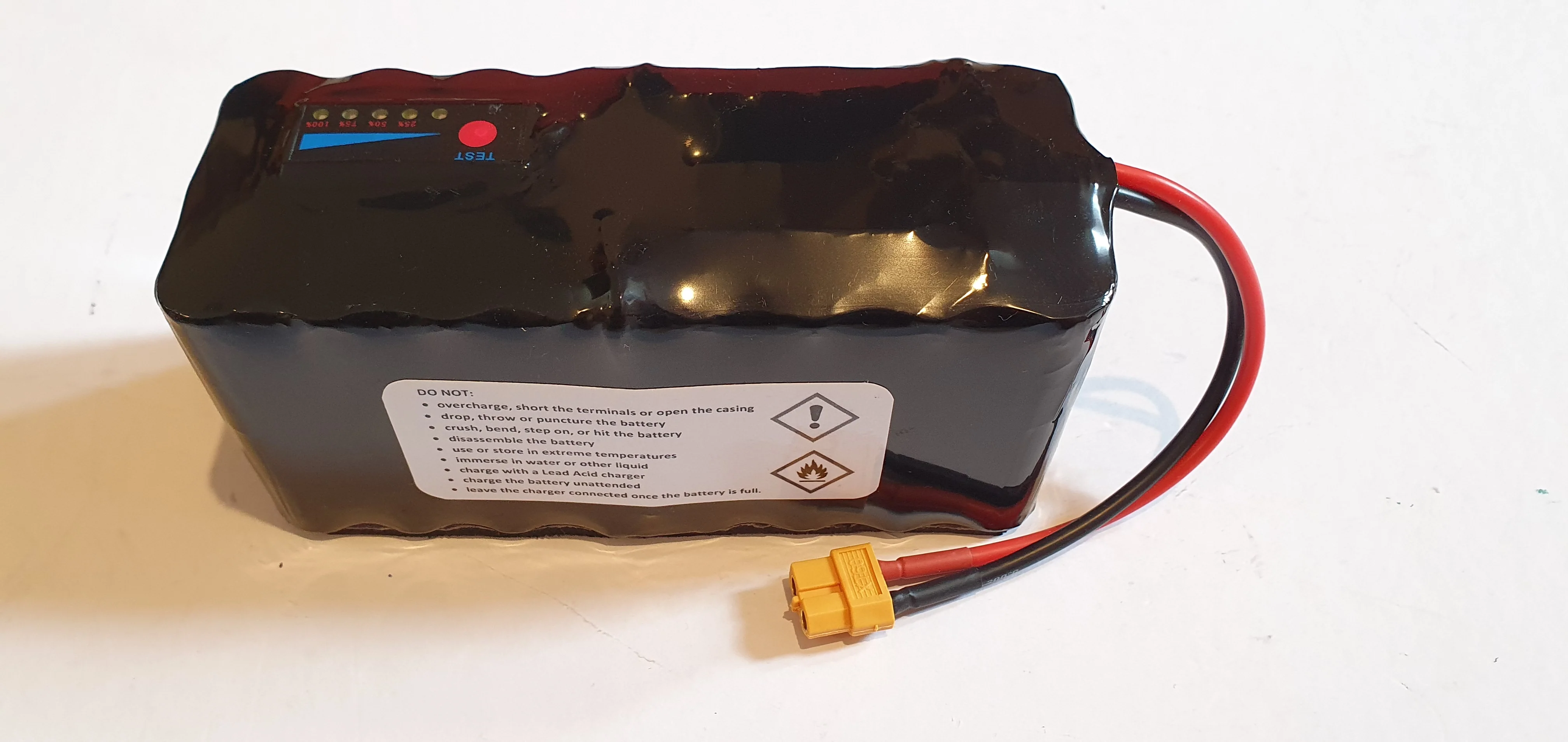 Waverunner Atom bait boat - 12V 20Ah/28Ah compatible Lithium battery - Image 8